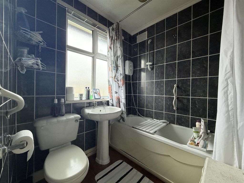 Property photo 3 of 11 Img_2186.Jpeg