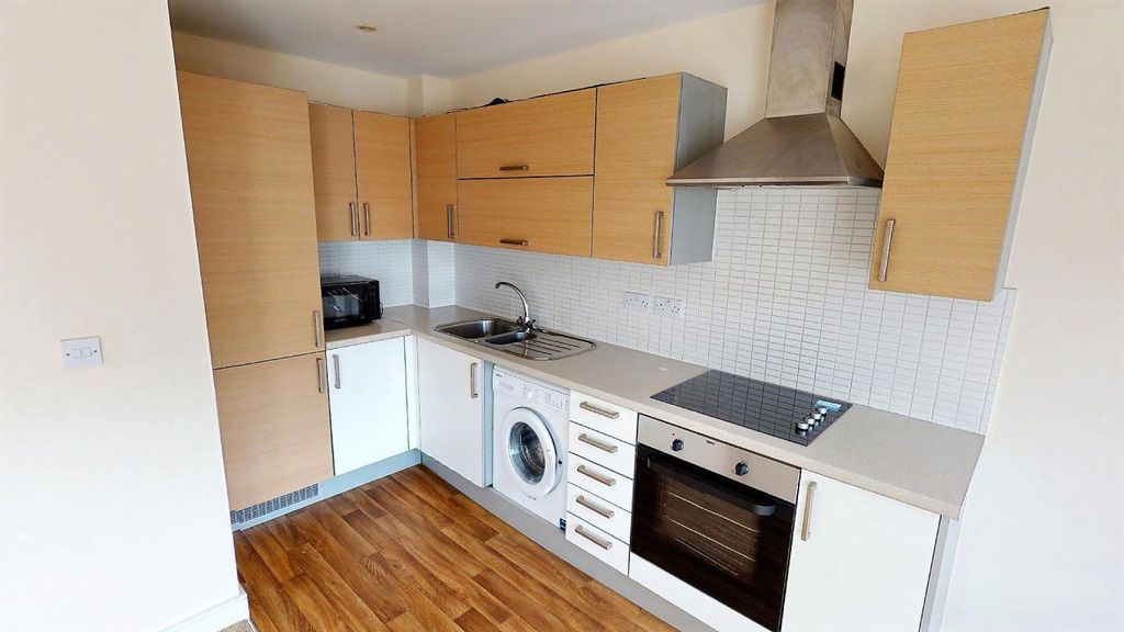 Property photo 3 of 10