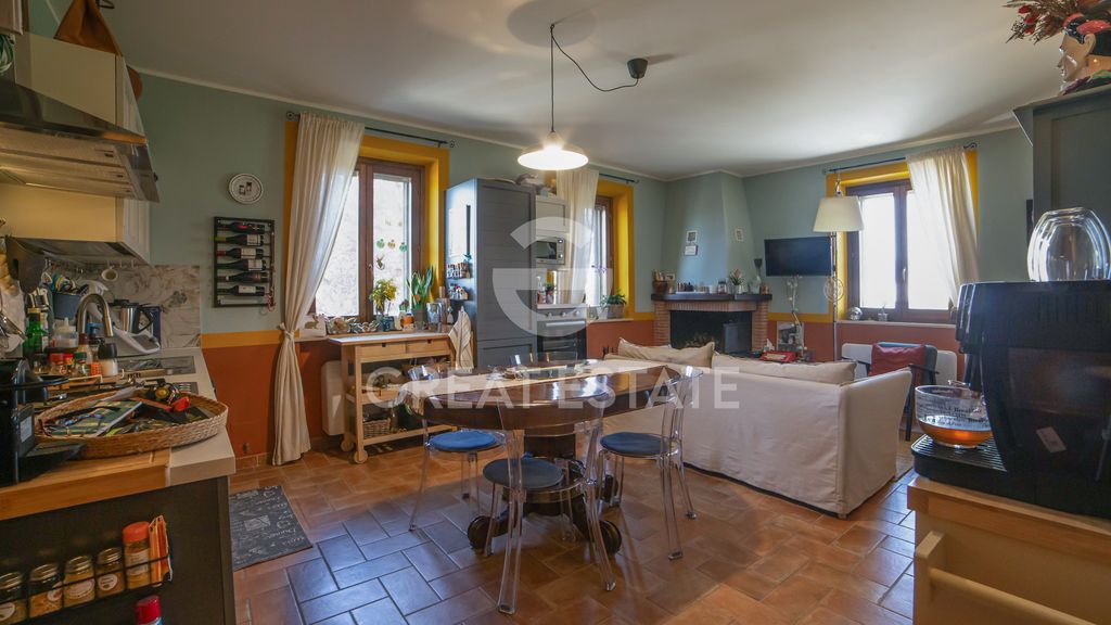 Property photo 2 of 34 Interiors