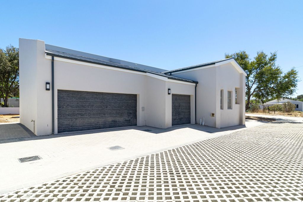 Property photo 1 of 18 Dbv1686543