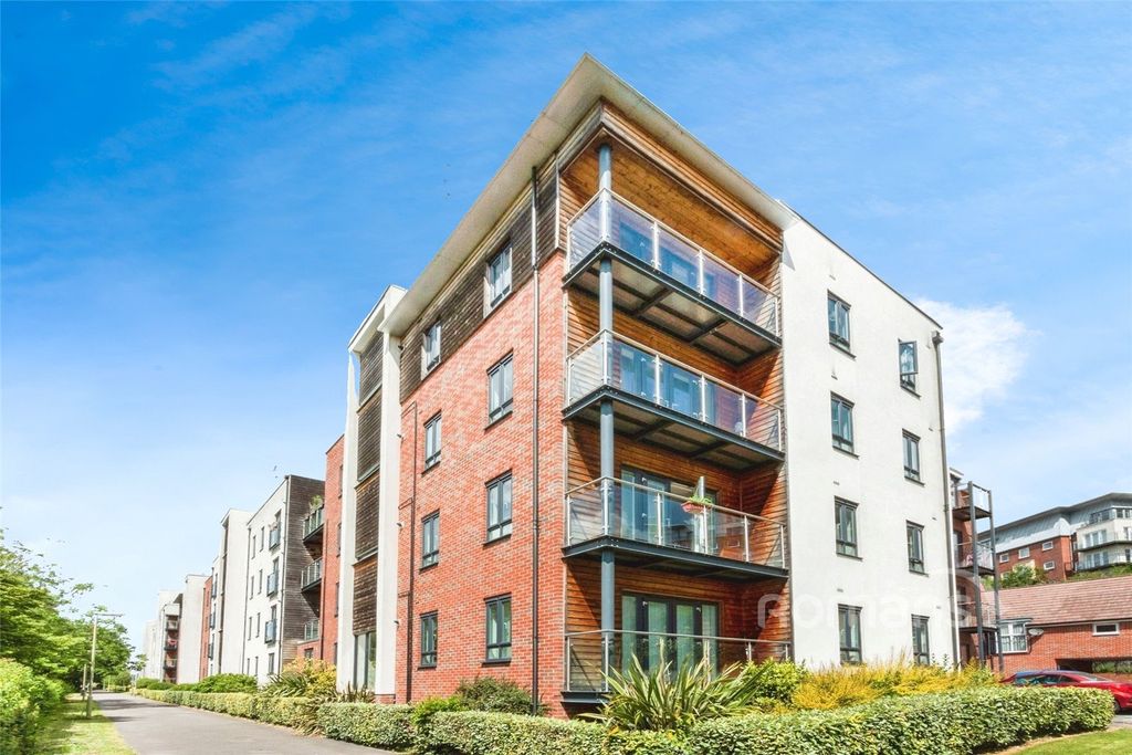 Property photo 1 of 8 Picture No. 11