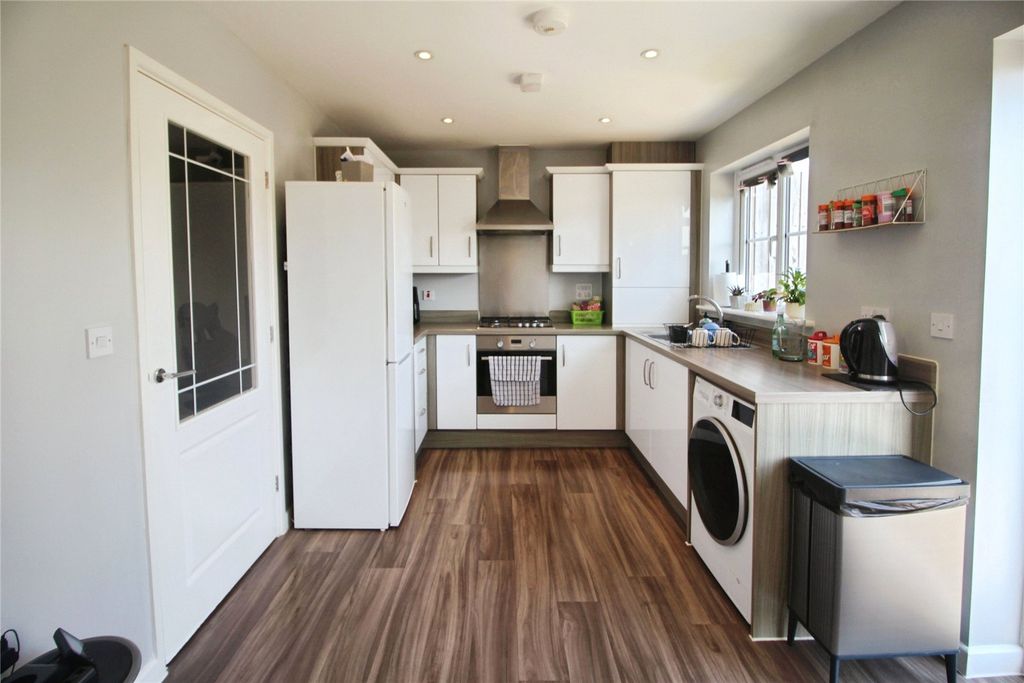 Property photo 2 of 12 Picture No. 01