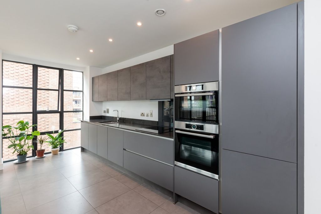 Property photo 2 of 18 Open Plan Living