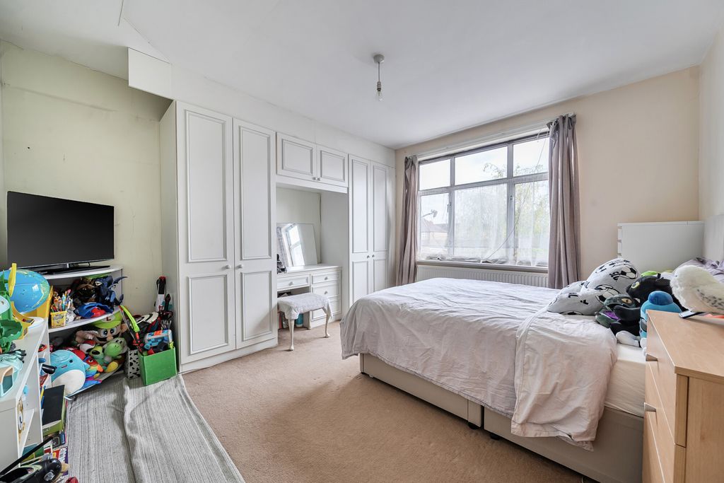 Additional image 18 of 3 bed flat for saleCroydon Road, Beckenham BR3