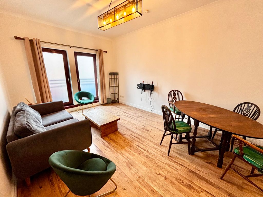 Property photo 3 of 31