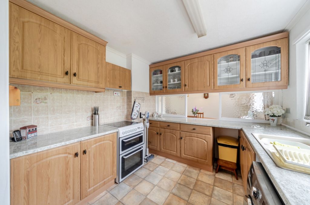 Property photo 3 of 17 1466424-10-6A0d9B8479020