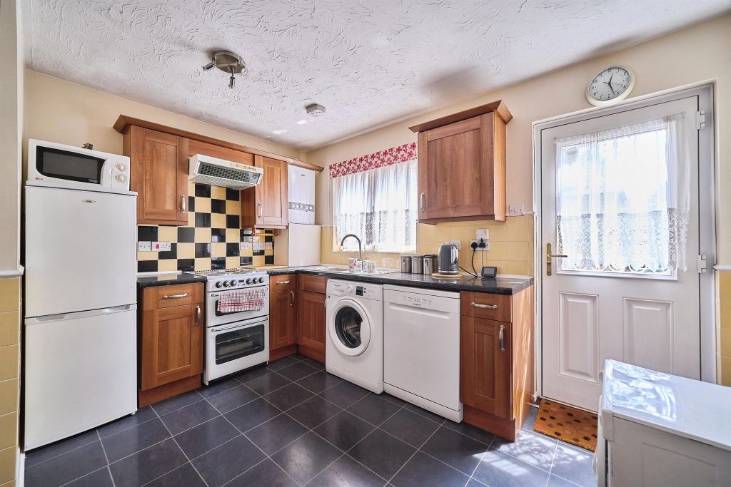 Property photo 3 of 19