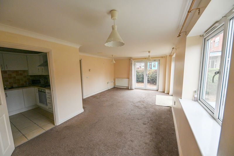 Property photo 2 of 8 Photo 9