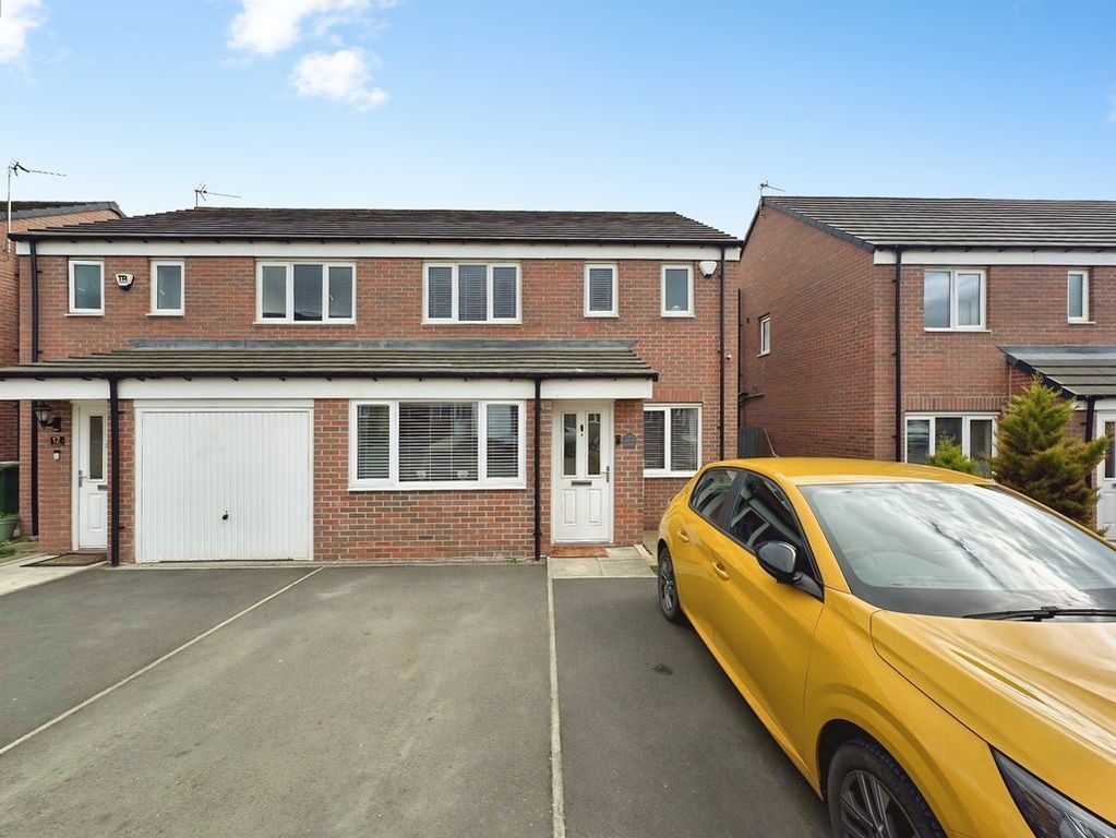 Property photo 1 of 18 Photo 11