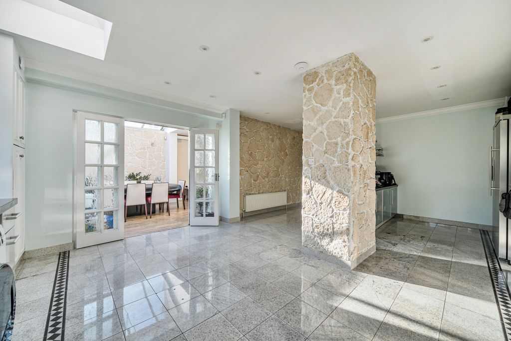 Additional image 13 of 6 bed detached house for saleChiltern Road, Pinner, Middlesex HA5