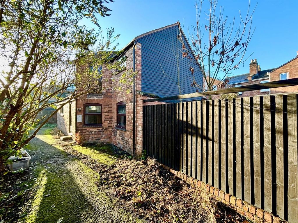 Property photo 1 of 14 Whatsapp Image 2025-12-03 At 10.31.01.Jpeg