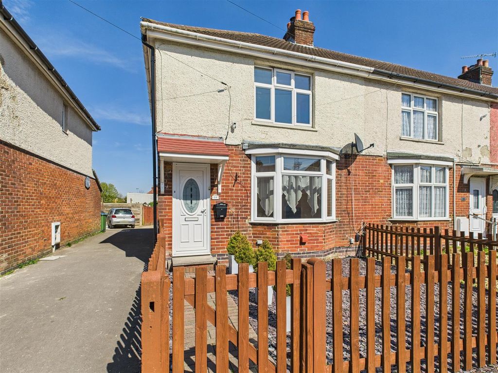Property photo 1 of 11 3 Bedroom End Terrace For Sale