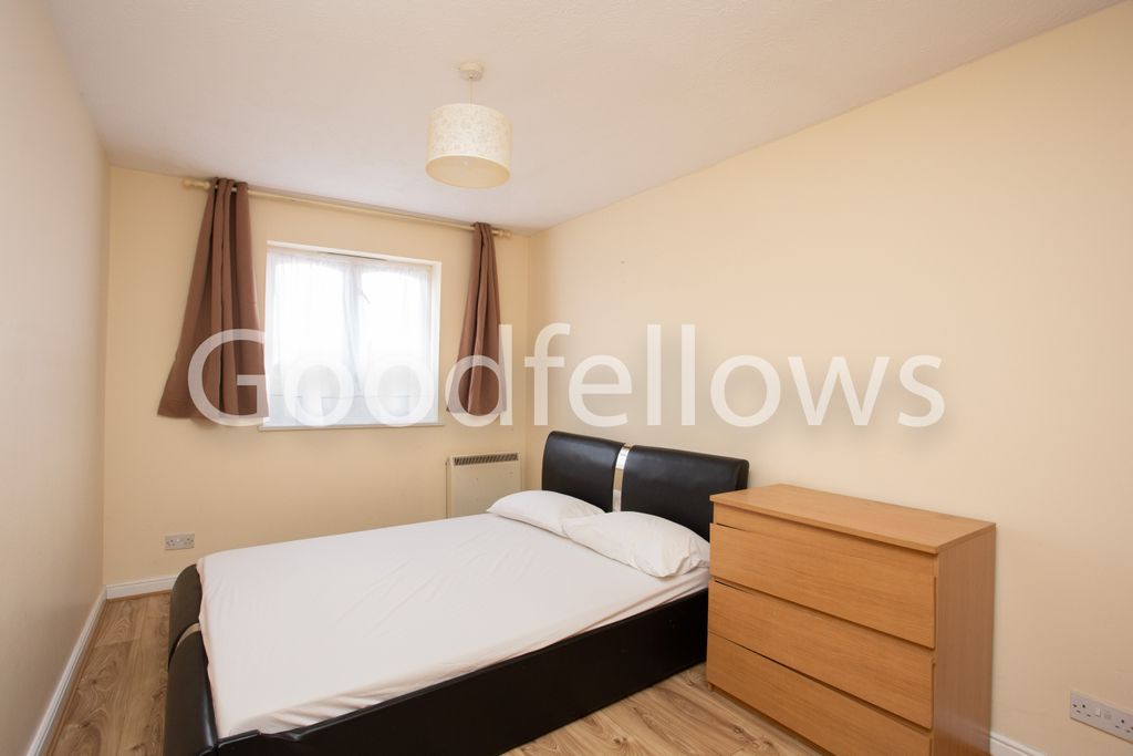 Property photo 3 of 8 23 Regis Court.Jpg
