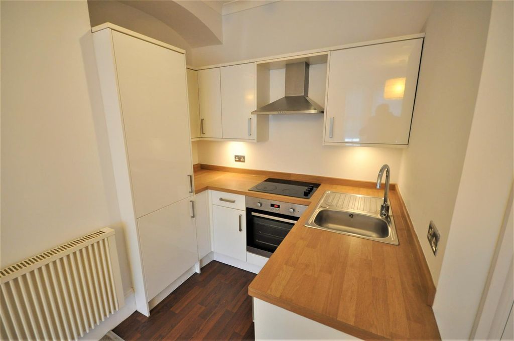 Property photo 2 of 4 Kitchen