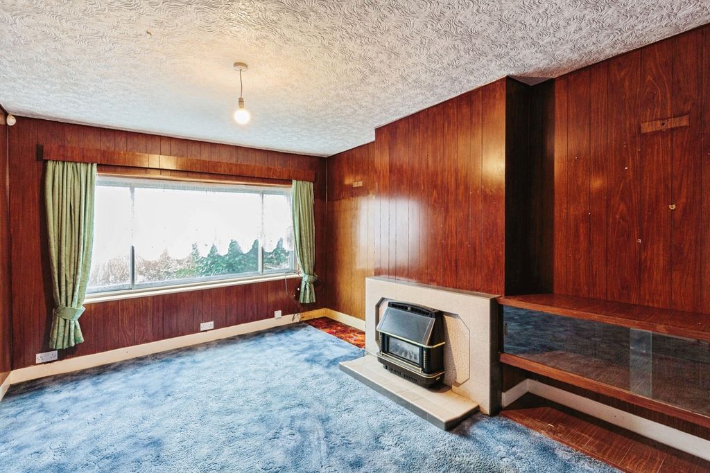 Property photo 2 of 14 Photo