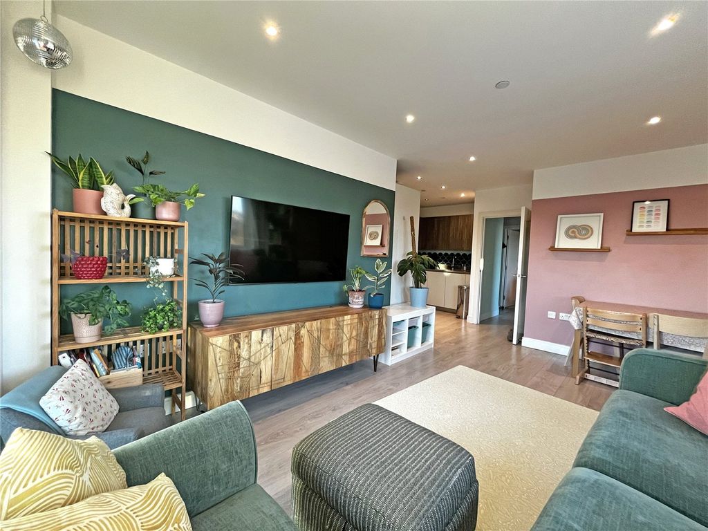 Property photo 1 of 8 Picture No. 10