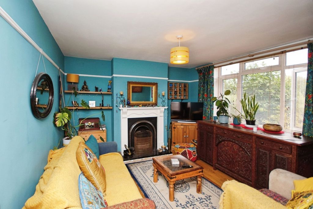 Property photo 3 of 16 Photo