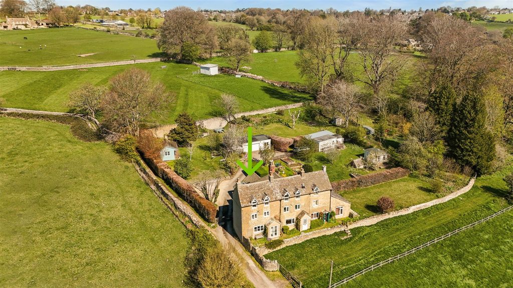 Property photo 1 of 51 With Arrow.Jpg