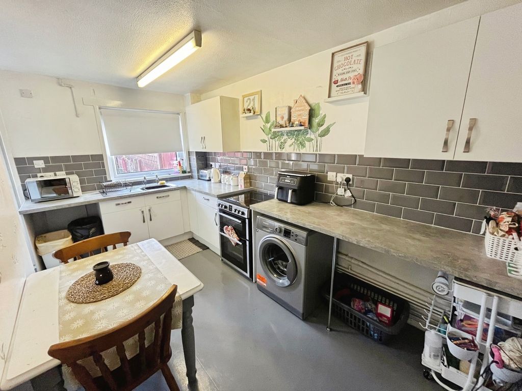 Property photo 3 of 14 Kitchen/Diner