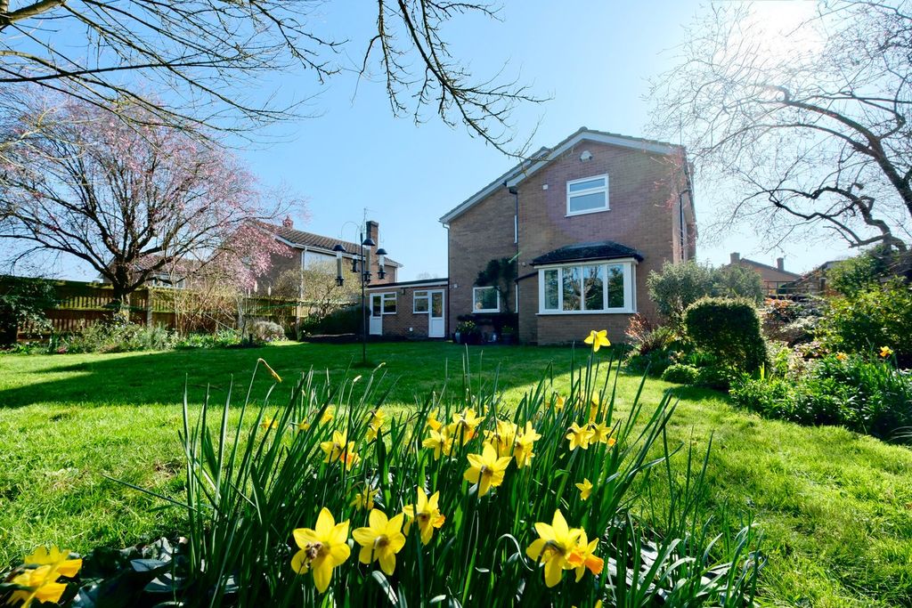 Property photo 3 of 18