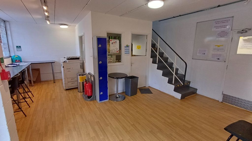 Property photo 3 of 9 Photo 3