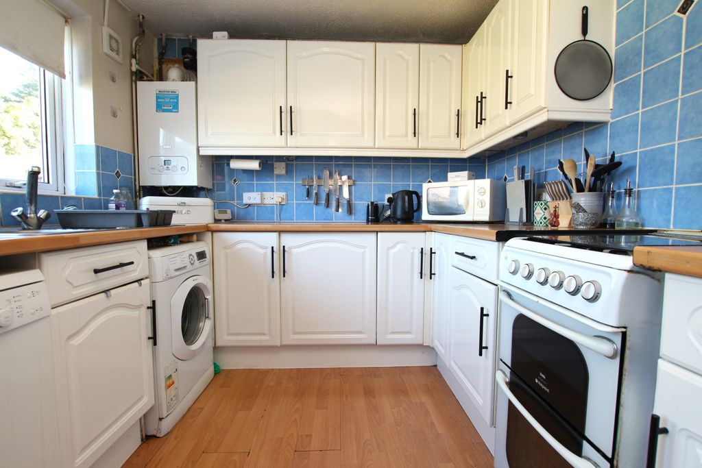 Property photo 3 of 9