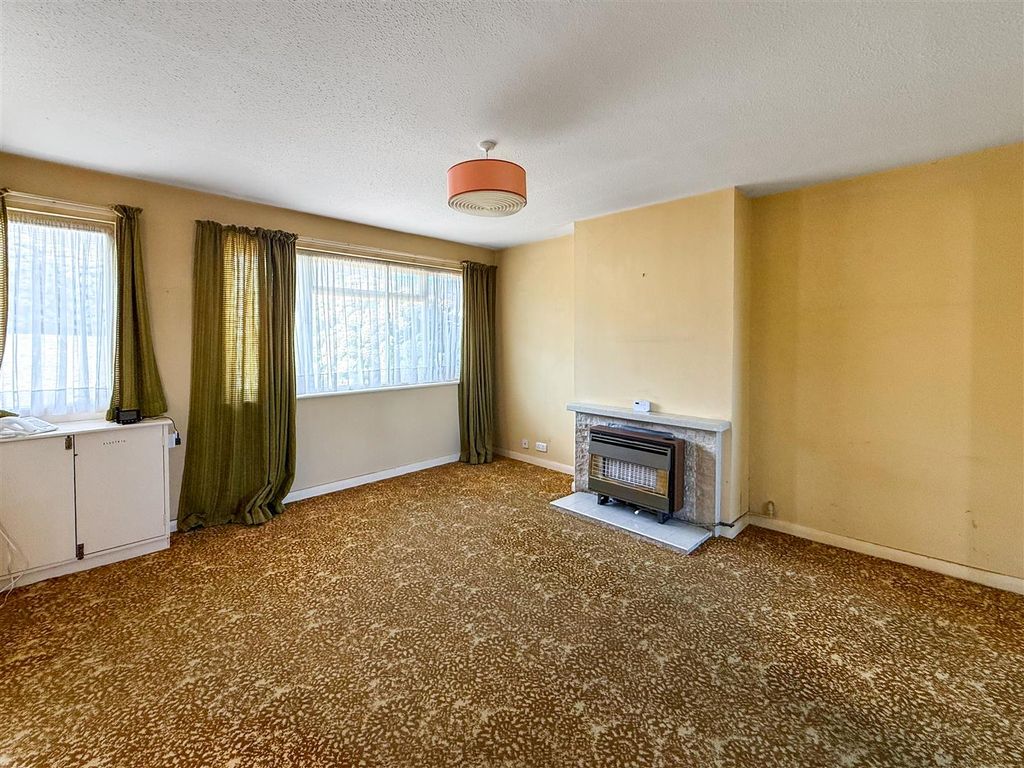 Property photo 3 of 15
