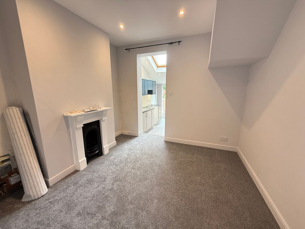 Property photo 3 of 9 Living Room