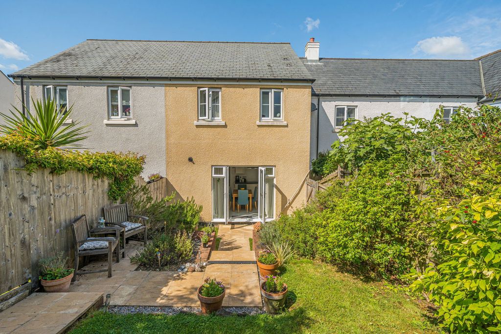 Property photo 1 of 21