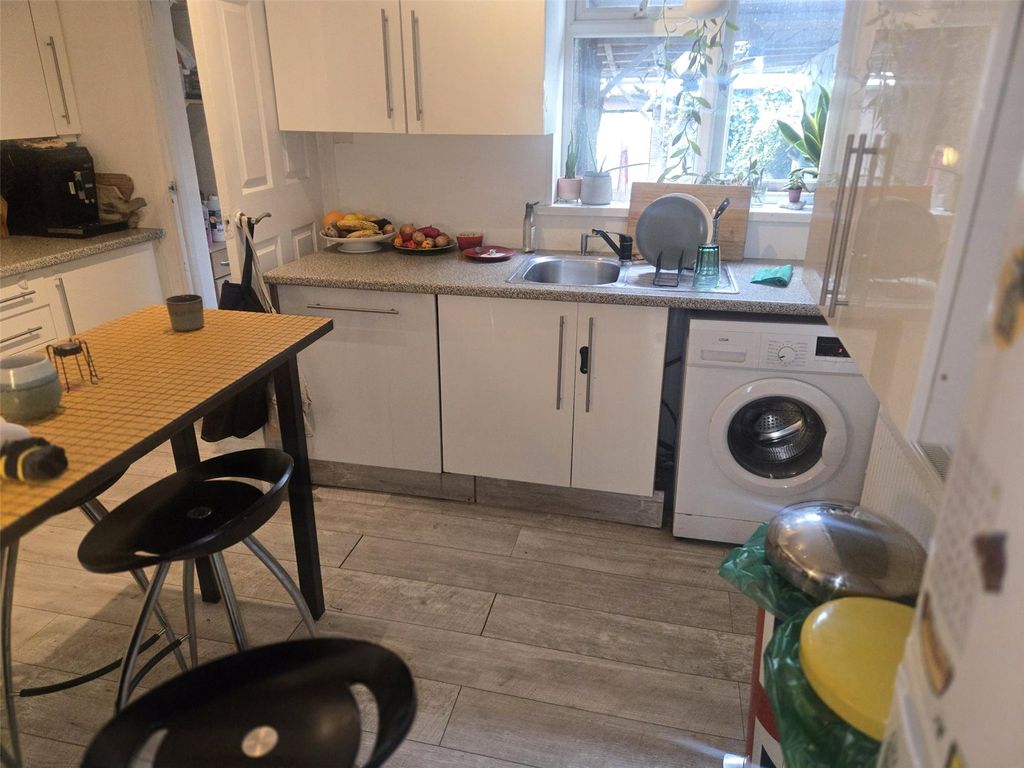 Property photo 2 of 4 Picture No. 01