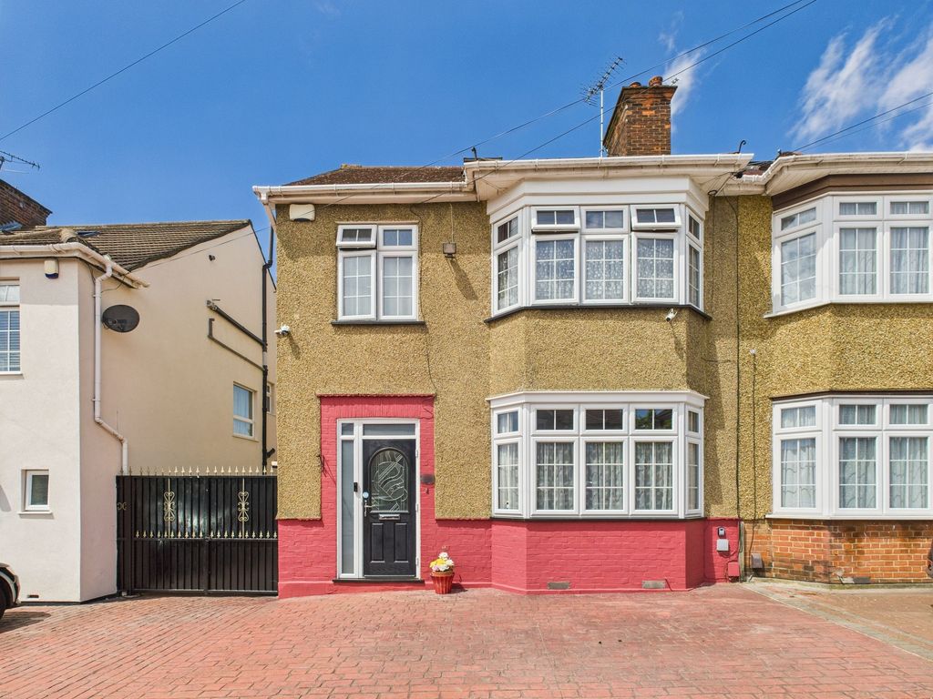 Property photo 1 of 18