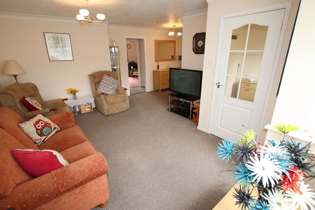 Property photo 3 of 16 Gallery