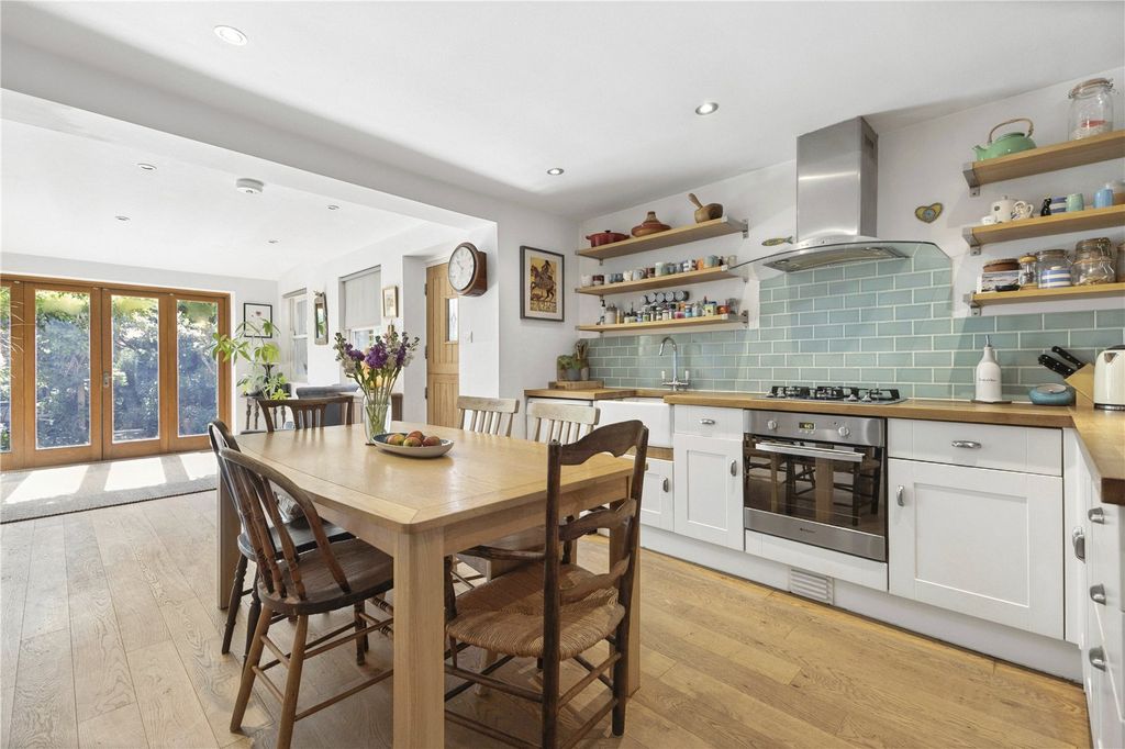 Property photo 2 of 19 Kitchen/Dining Room