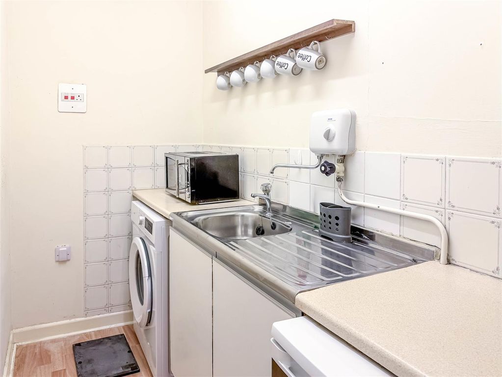 Property photo 2 of 5 Kitchen A.Jpg