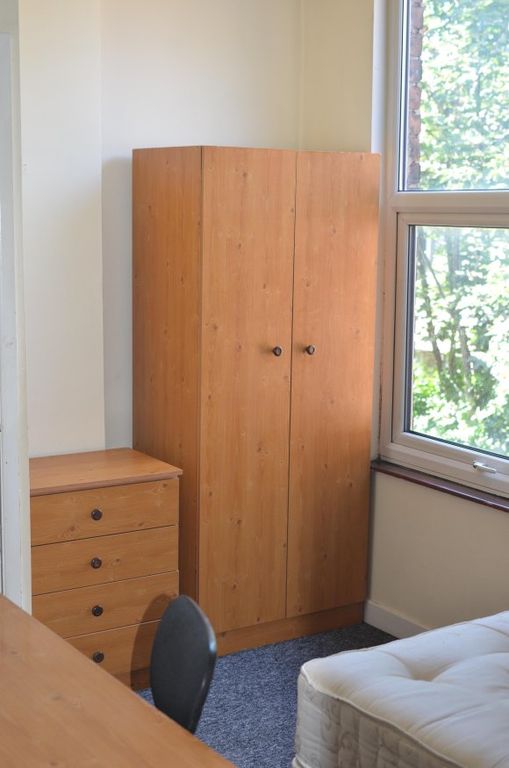 Property photo 2 of 6 Zim_6113.Jpg