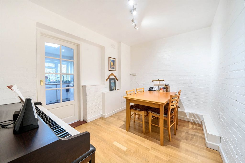 Property photo 2 of 12 Picture No. 03