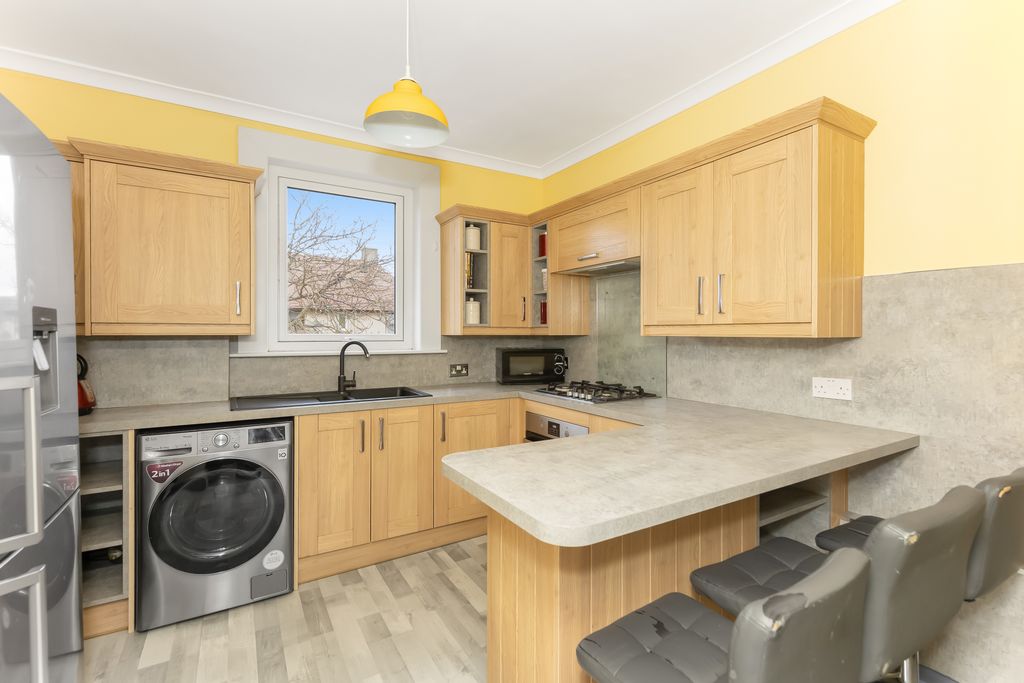 Property photo 2 of 11 Property Image 2