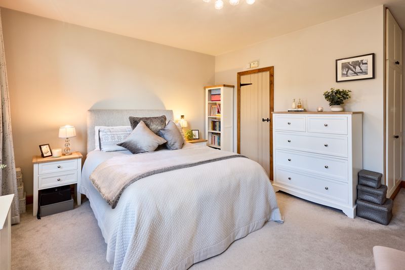 Property photo 3 of 39 Photo 14