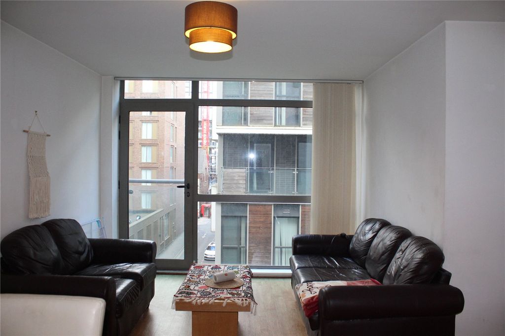 Property photo 3 of 12 Picture No. 30