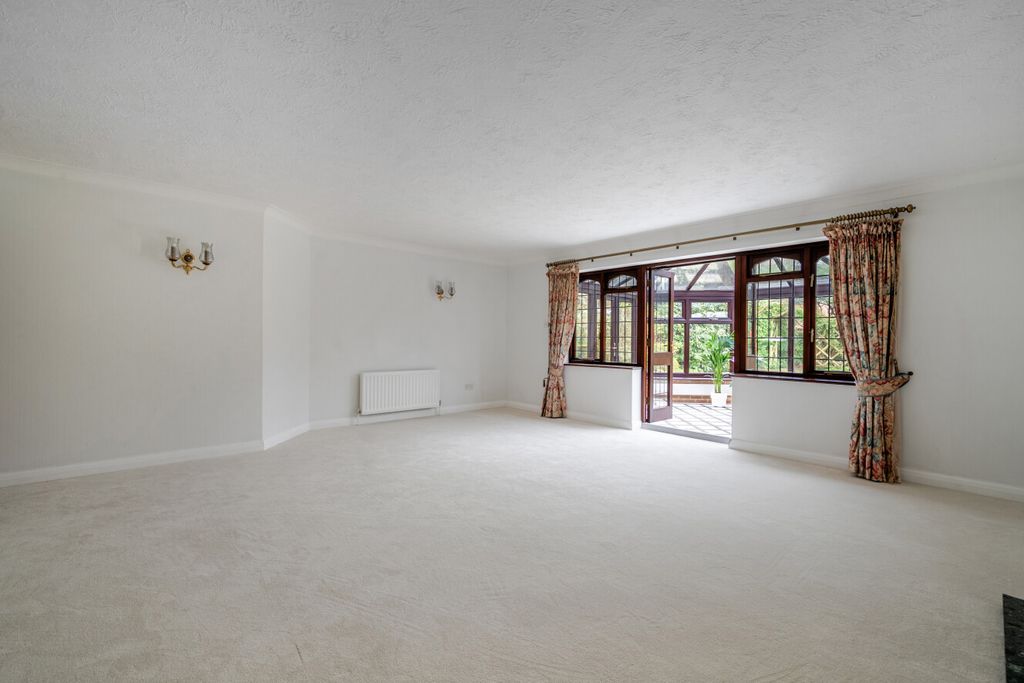 Property photo 3 of 20 1435487-11-69Ca65...