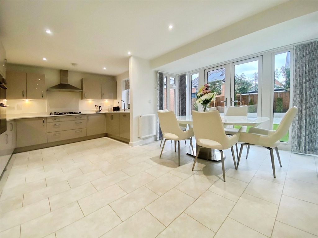 Property photo 3 of 13 Picture No. 23