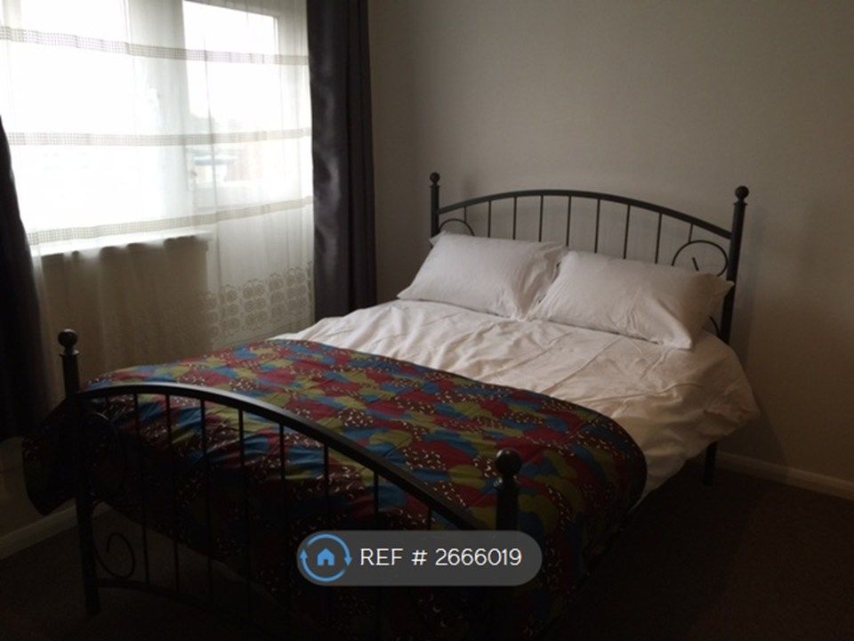 Property photo 1 of 6 Bedroom 2