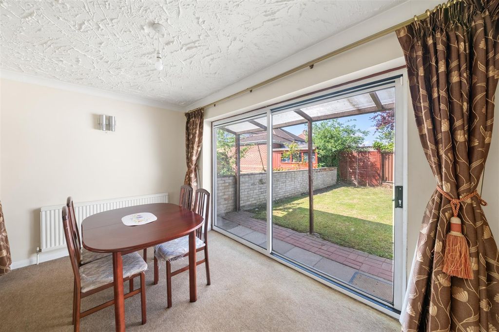 Property photo 3 of 16