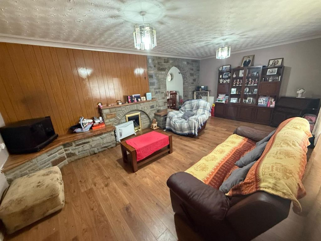 Property photo 2 of 24 2.Jpg