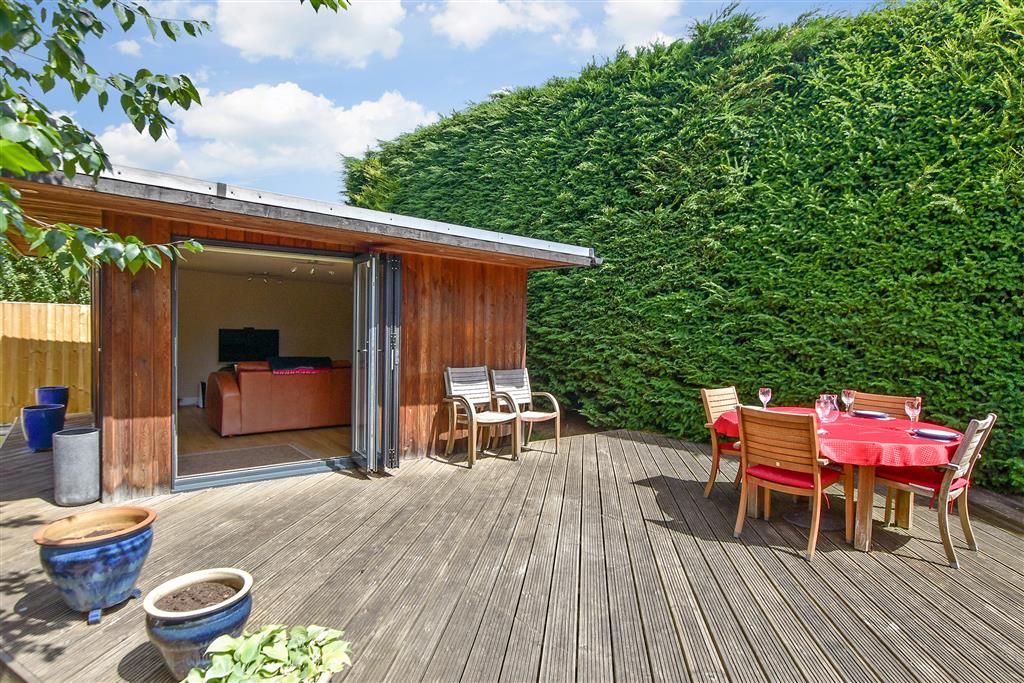 Property photo 3 of 17 Patio / Decking