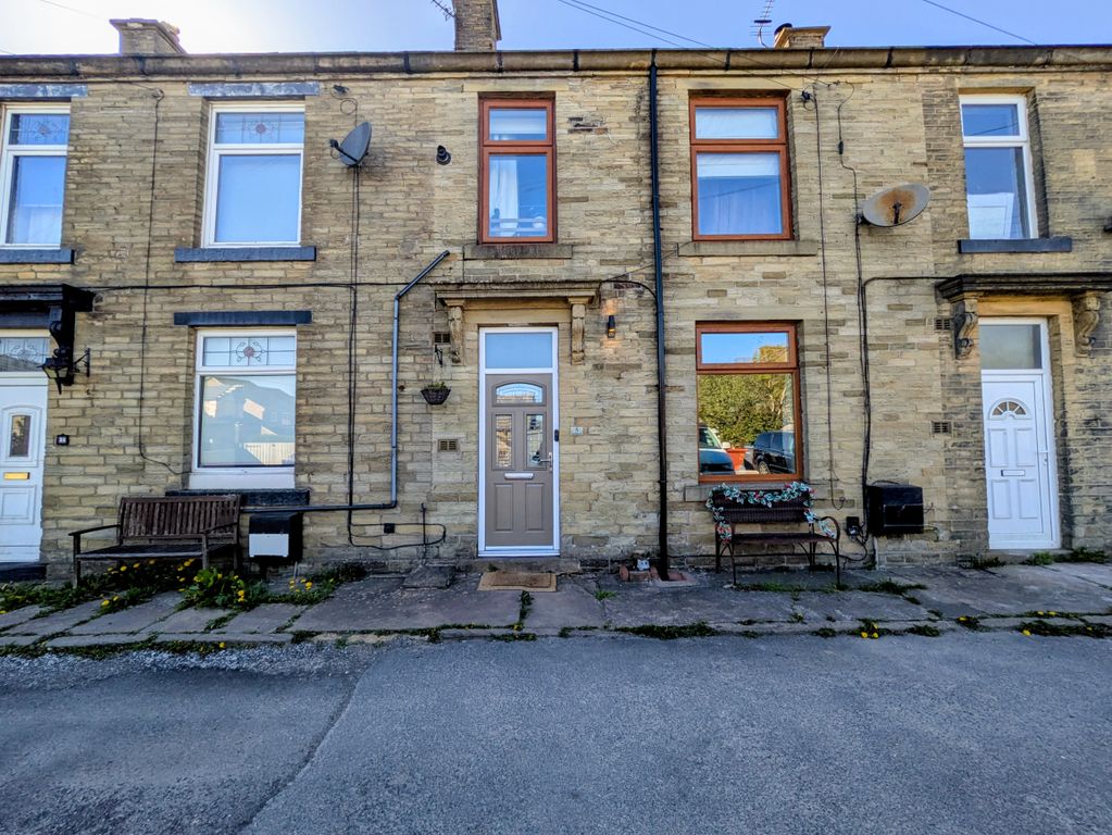 Property photo 1 of 18 1000041734