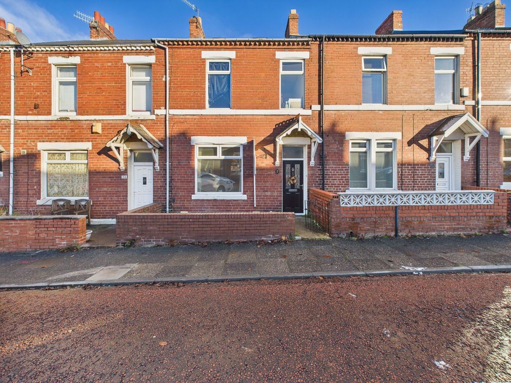 Property photo 1 of 11 External