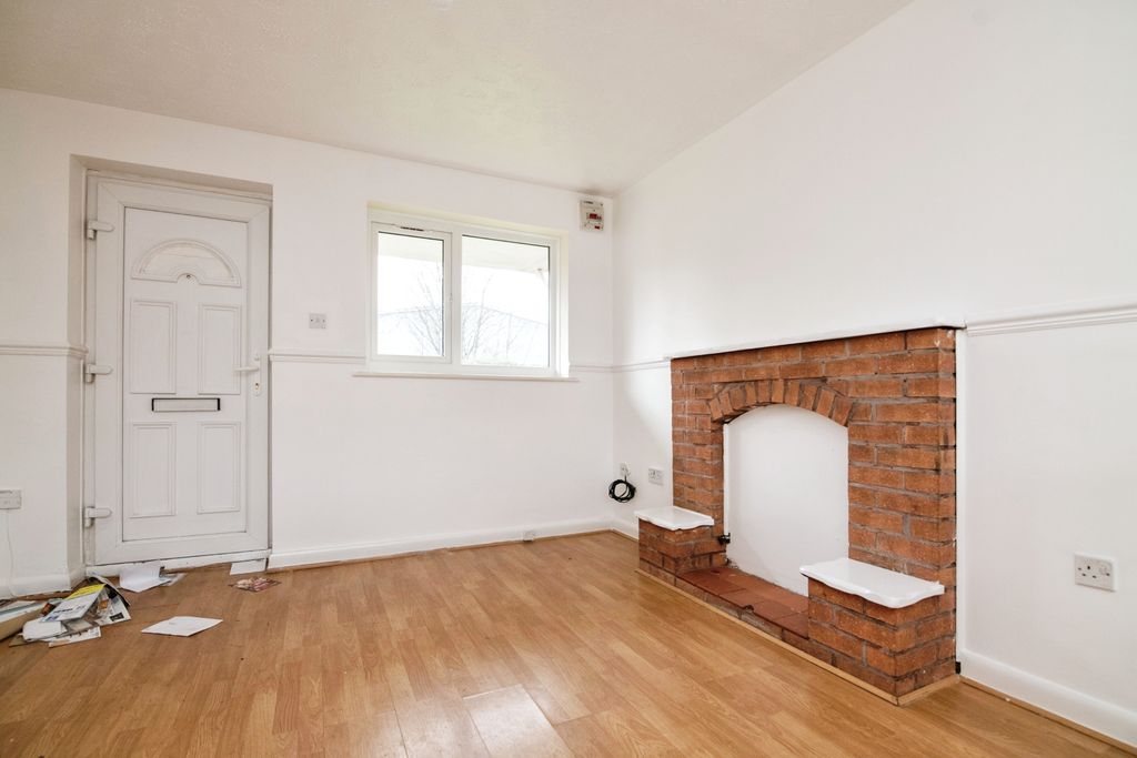 Property photo 3 of 15