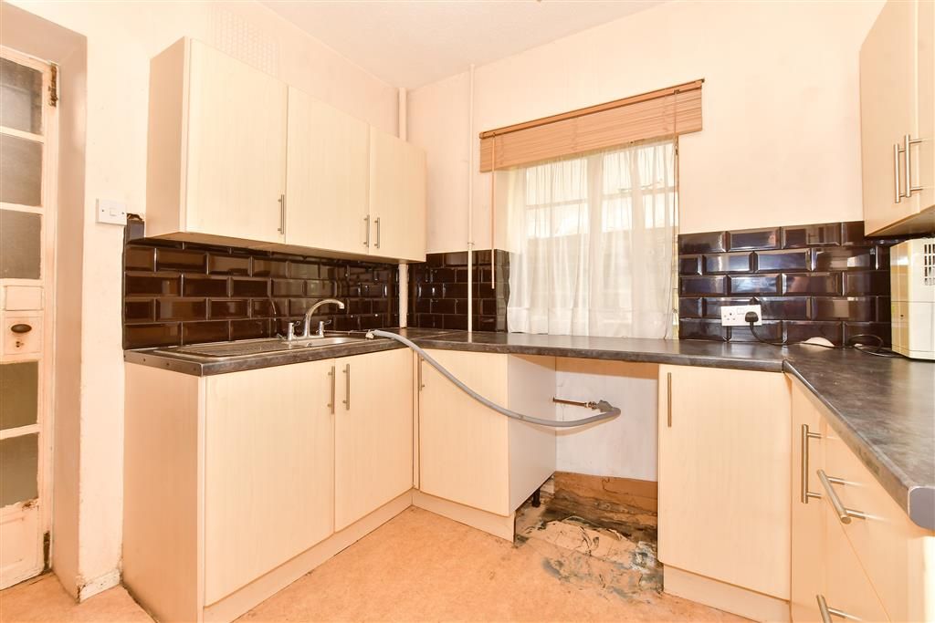 Property photo 1 of 15 Kitchen