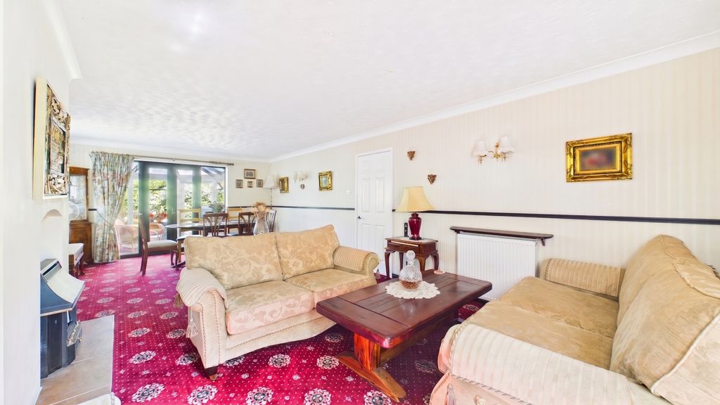 Property photo 2 of 14 Gemini_Generated_Image_Lchnrplchnrplchn